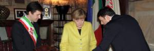 Renzi fà da cicerone alla Merkel nel bilaterale Italia-Germania di Firenze