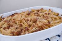 Penne gratinate con scamorza e pancetta