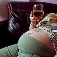 L'alcol, anche se poco, durante la gravidanza influenza il QI del bimbo