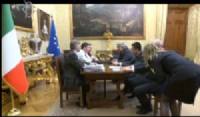 Renzi-Grillo 3 a 0. Vince il Premier incaricato per invasione di campo dell'avversario