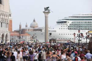 No-Nav, come trasformare una sacrosanta protesta contro lo sfregio estetico, in una buffonata