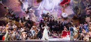 Il fascino di Violetta all’Opera di Firenze 