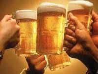 Chi beve birra è più intelligente, brillante e risolve i problemi più efficacemente