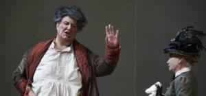 Firenze: la malinconia di Ronconi fa un Falstaff al rallentatore      